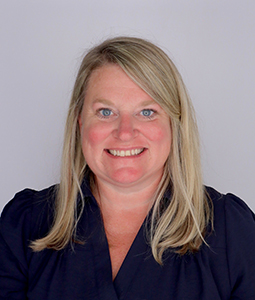 Kati Jennings headshot