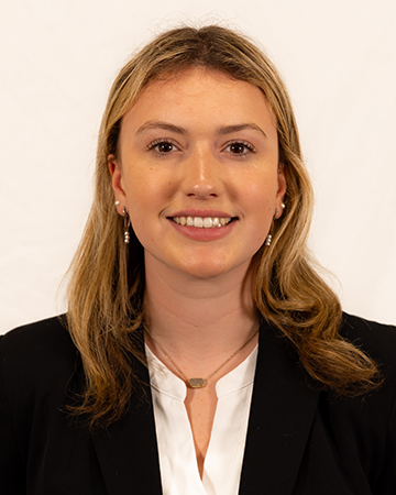 Lilly Gilmore headshot