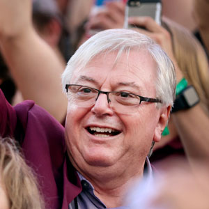 President Amiridis cheers on the Gamecocks as they play against SC State.